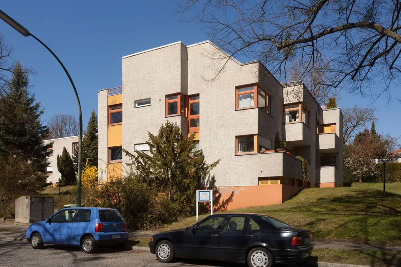 Traumhafte Maisonettewohnung mit Dachterrasse im ruhigen Zehlendorf zu vermieten! — photo 1